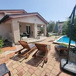 Villa Aleksandra *