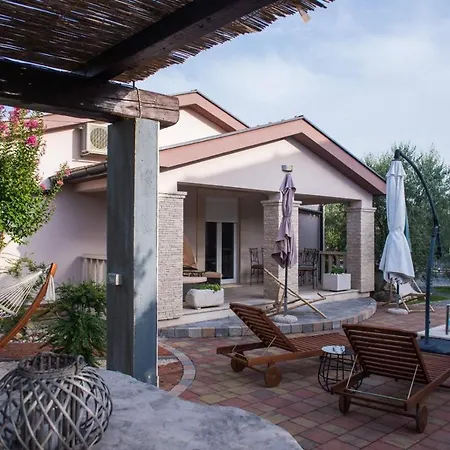 Vila Aleksandra